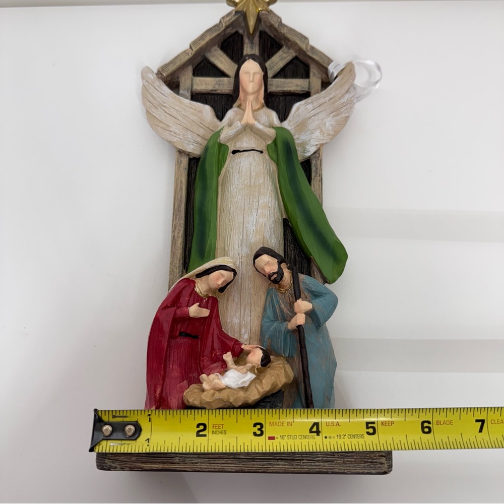 Love & Light Angel Nativity Scene Painted Resin New Nwt Religious Christmas - Picture 8 of 9